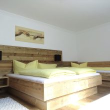 Schlafzimmer 1 von 2 Apartment Edelweiss